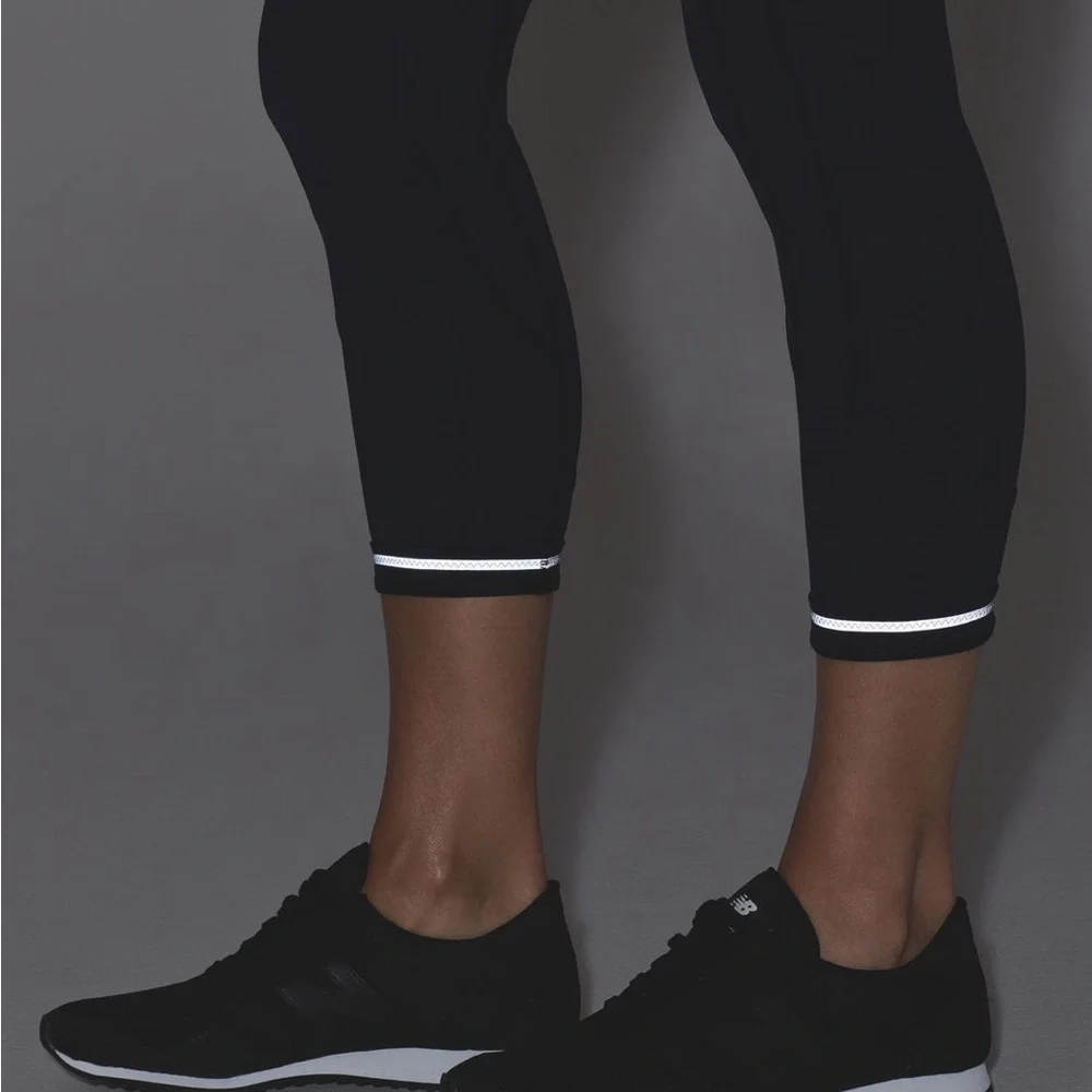 LIKE NEW -Lululemon All The Right Places Crop II Deep Indigo - Picture 5 of 15